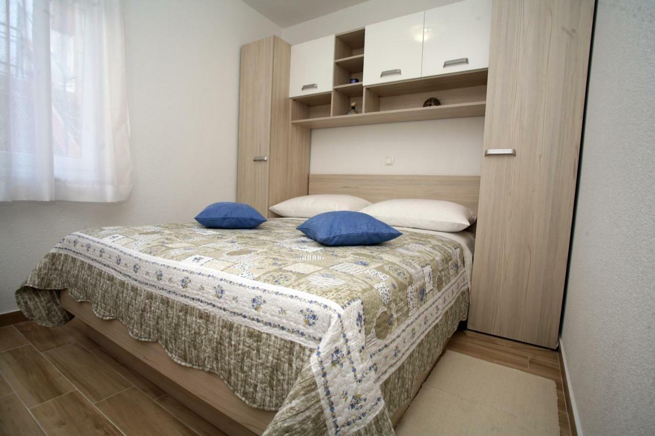 Appartement Apartman Fantasy à Trogir Extérieur photo