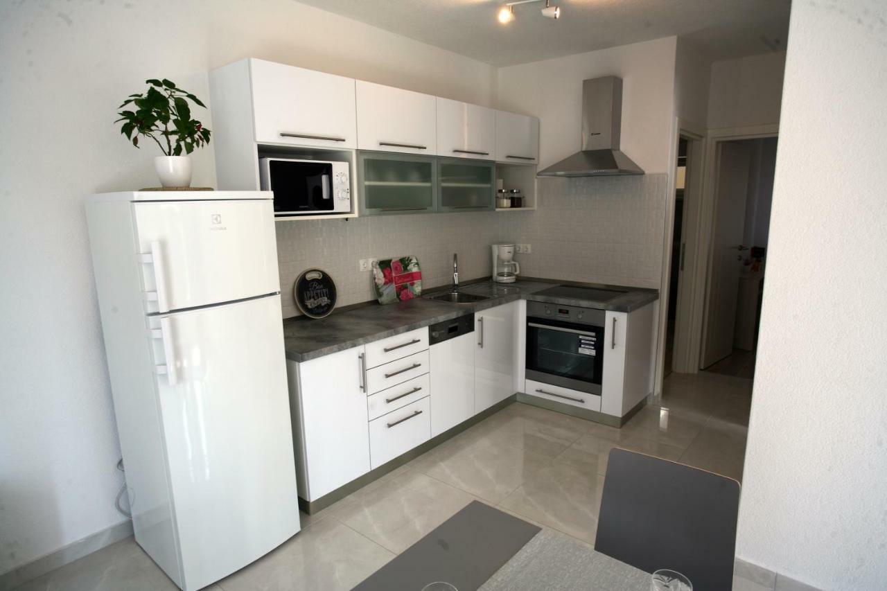 Appartement Apartman Fantasy à Trogir Extérieur photo