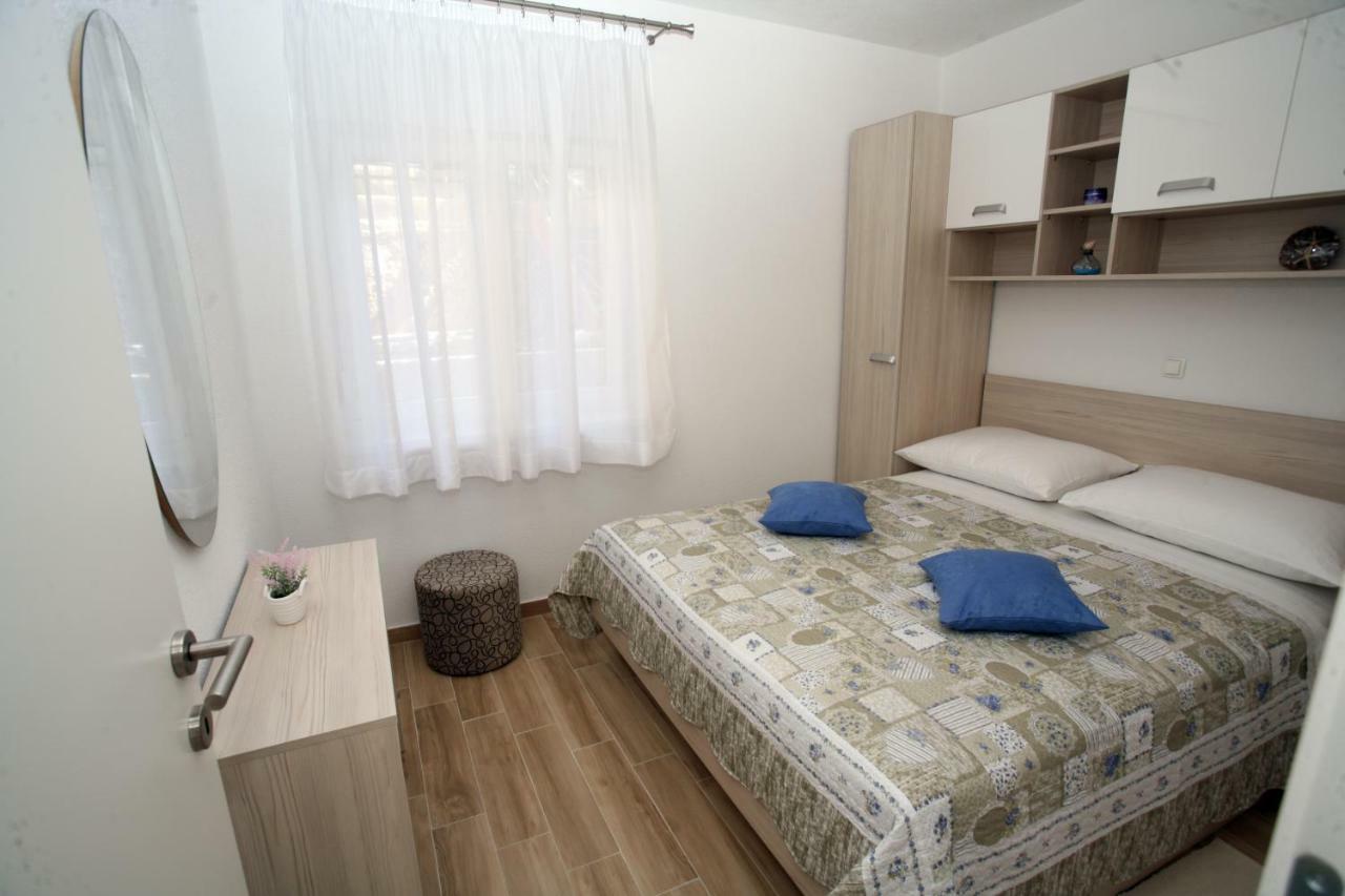 Appartement Apartman Fantasy à Trogir Extérieur photo